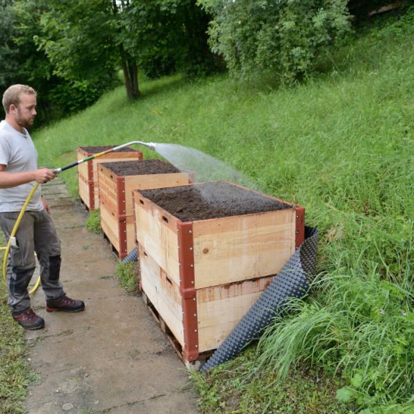 Aufstellen der Hochbeete